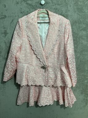 Serafina Brocade Church Suit Size 24 Pink Floral Peplum Sequins Mother of Bride